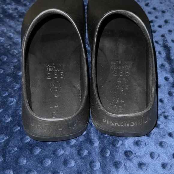 Professional Birkenstock Clogs - Picture 2 of 5